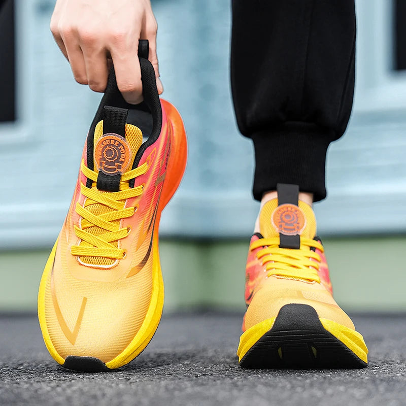 Marathon Sports Breathable Running Sneakers Men Lightweight Women's Athletic Nonskid Sneakers Trend Casual Walking Shoes For Men