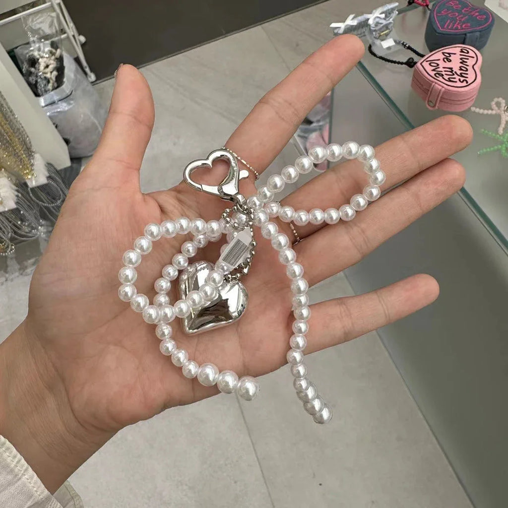 Y2K Keychain with Pearl Beads Heart Pendant Pink Blue Bow Design Fashion Key Ring Delicate Gift for Her Accessory