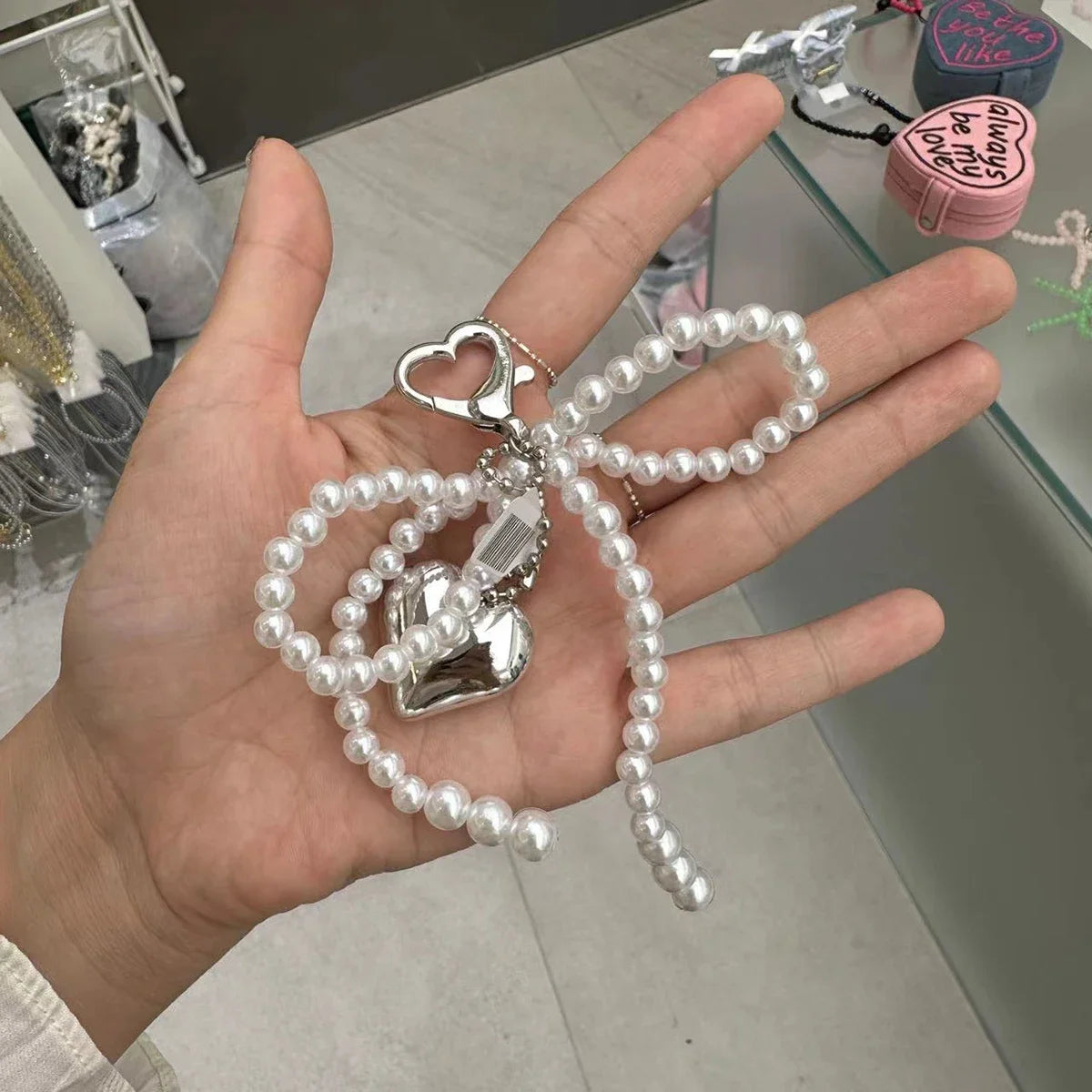 Y2K Keychain with Pearl Beads Heart Pendant Pink Blue Bow Design Fashion Key Ring Delicate Gift for Her Accessory
